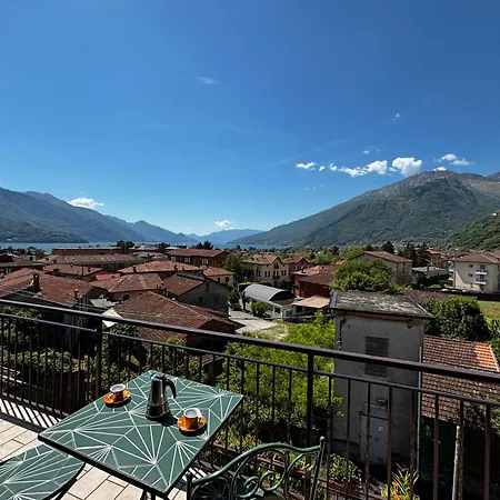 Dennis House - Larihome A86 Apartman *