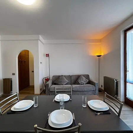 Apartament Dennis House - Larihome A86 *