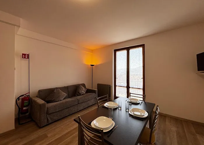 Dennis House - Larihome A86 * גראבדונה